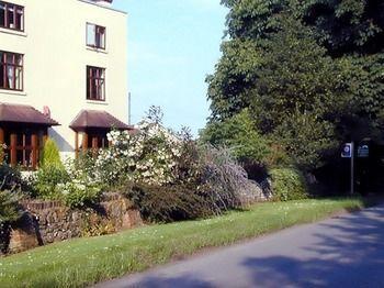 The Chestnuts Hotel Hanley Swan Exterior photo